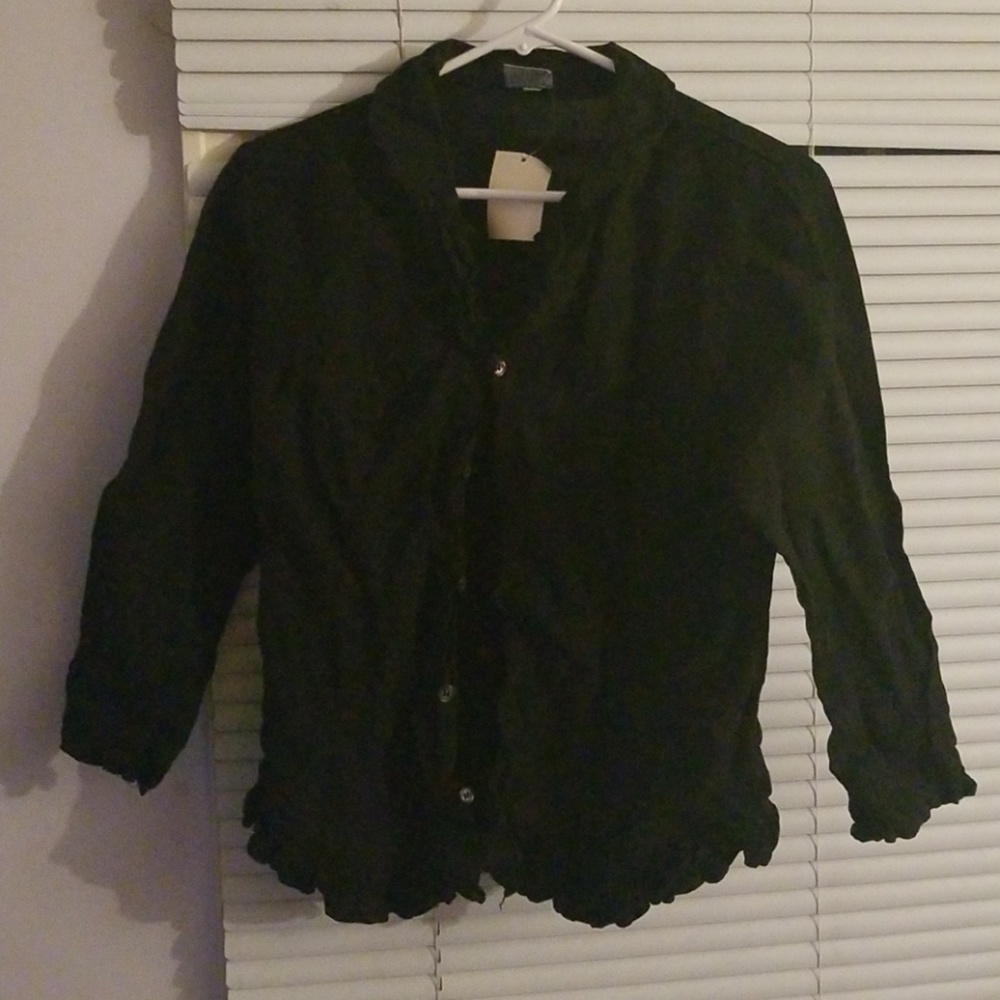 Crinkly Black Buttondown